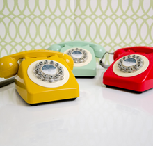 Load image into Gallery viewer, Retro 746 Telephone in English Mustard